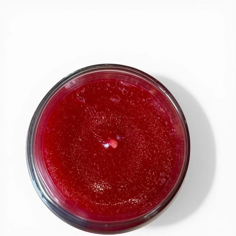 NEW Yankee Candle Retired Fragrance True Rose Jar Scented Candle‎ 3.7 oz Red